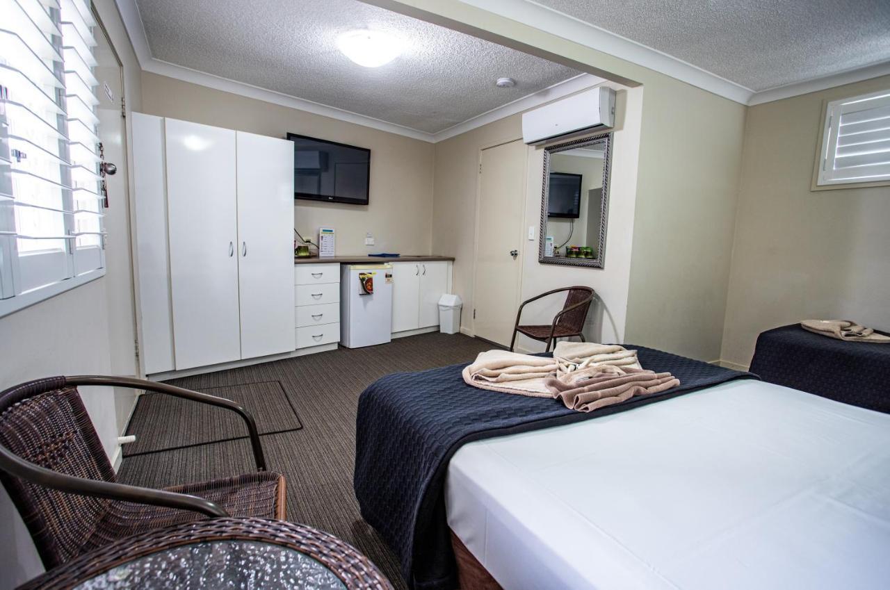 Tropicana Motel Gold Coast Extérieur photo