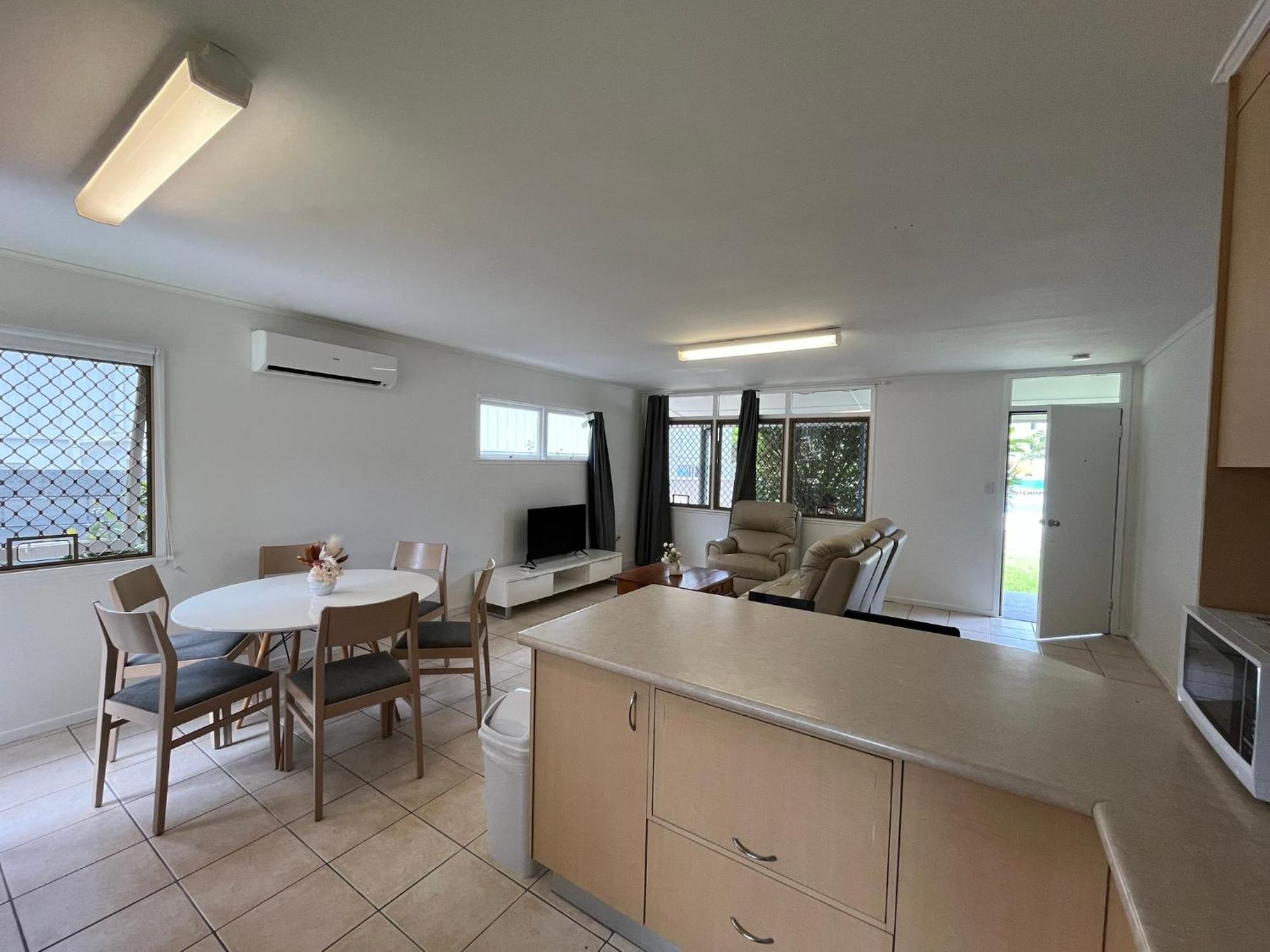 Tropicana Motel Gold Coast Extérieur photo