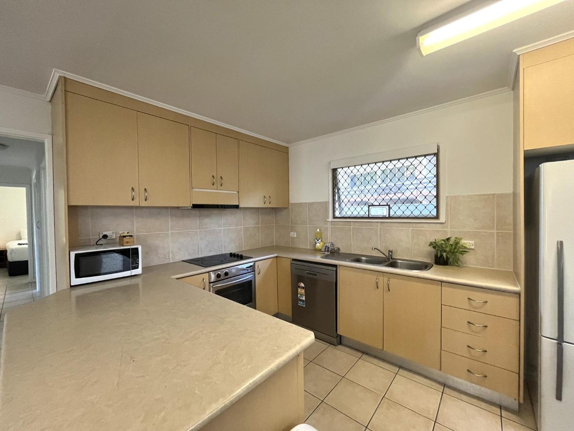 Tropicana Motel Gold Coast Extérieur photo
