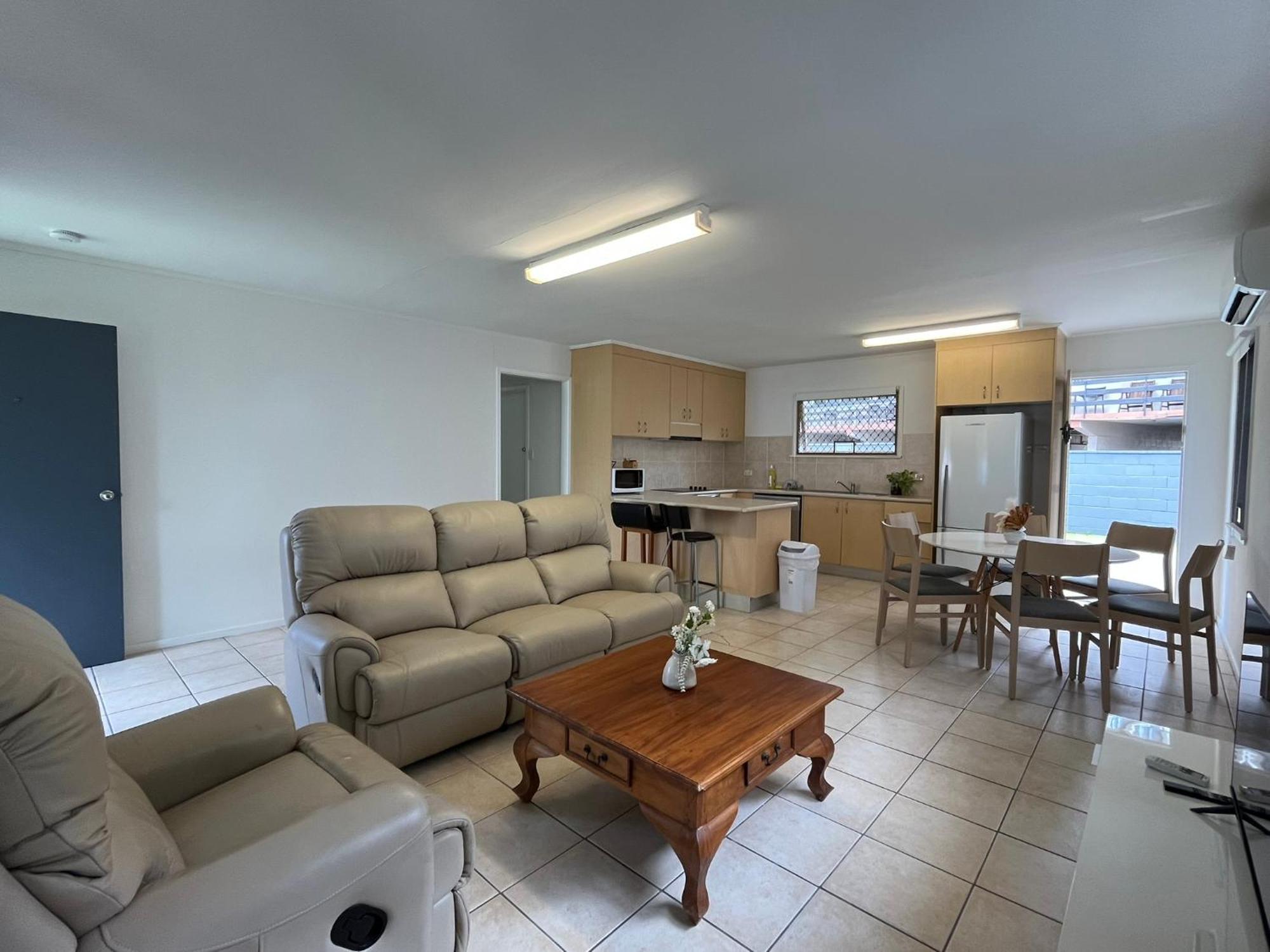 Tropicana Motel Gold Coast Extérieur photo